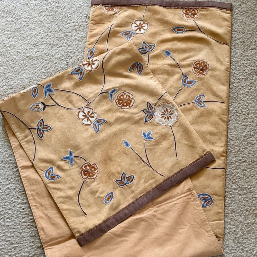 Embroidered Floral Table Runner in Tan and Blue
